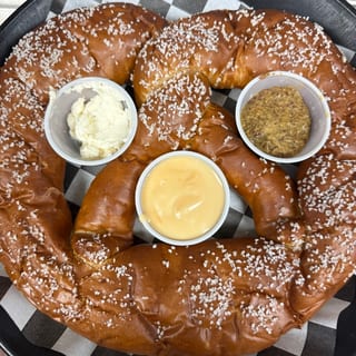 Celtic Knot Pretzel